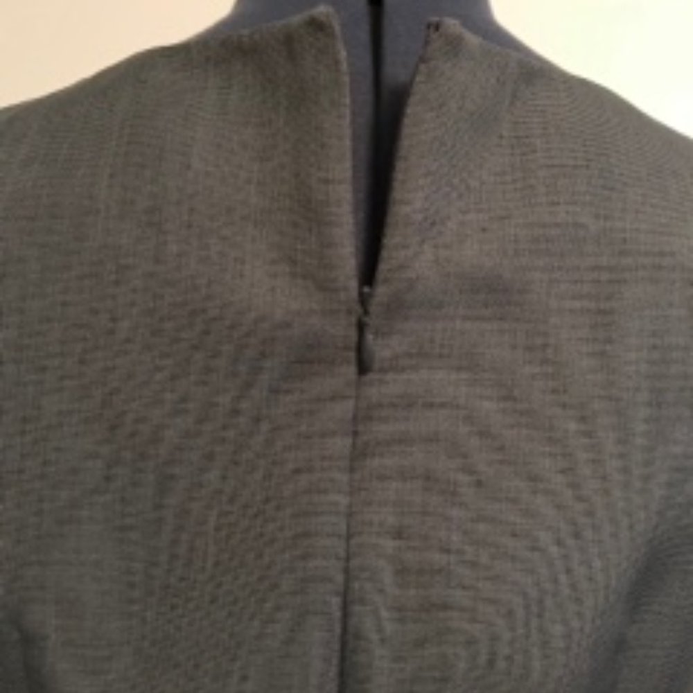 Suit - Picture 6 of 8